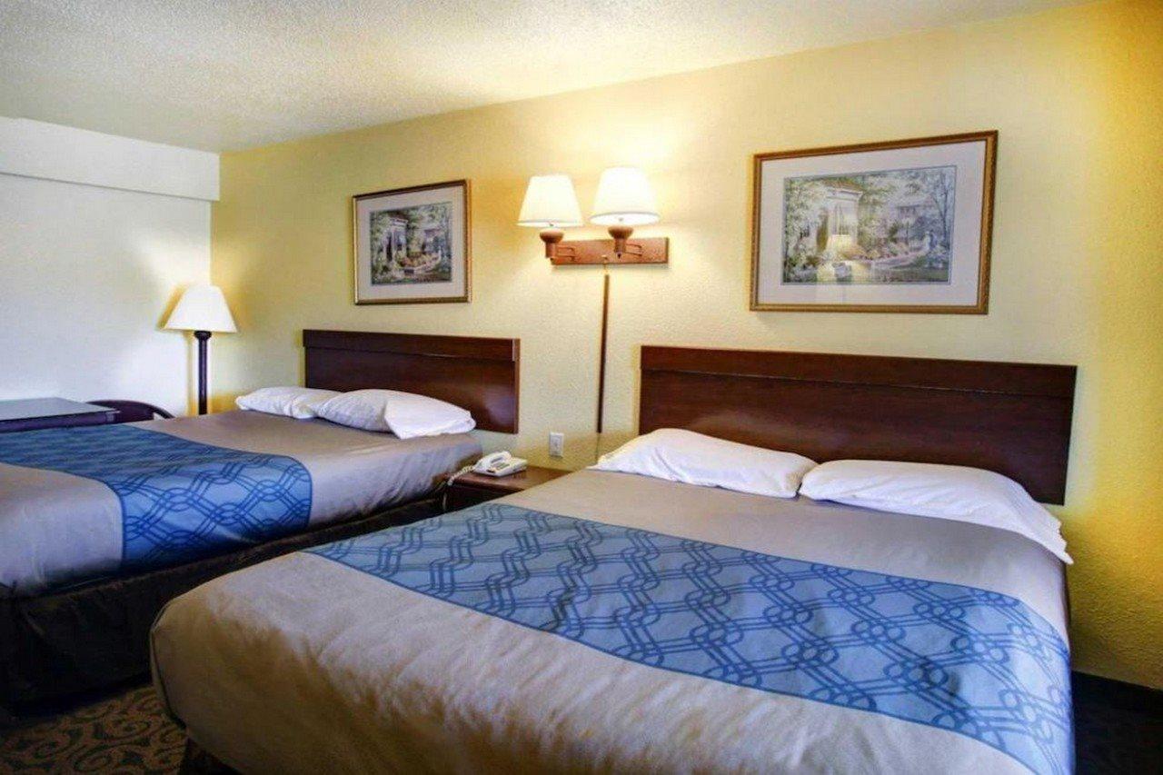 Econo Lodge San Marcos University Area Экстерьер фото