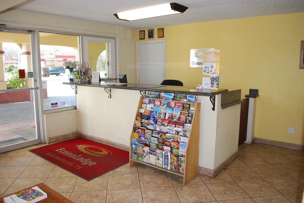 Econo Lodge San Marcos University Area Экстерьер фото
